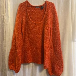 Orange wise sleeve sweater